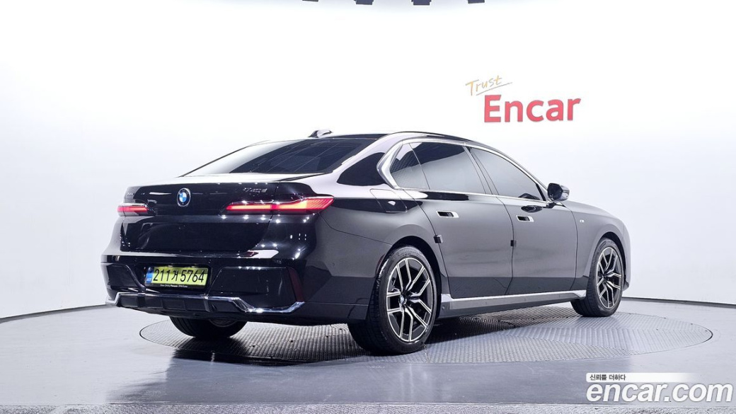BMW 7-Series 740d xDrive M Sport, 2025