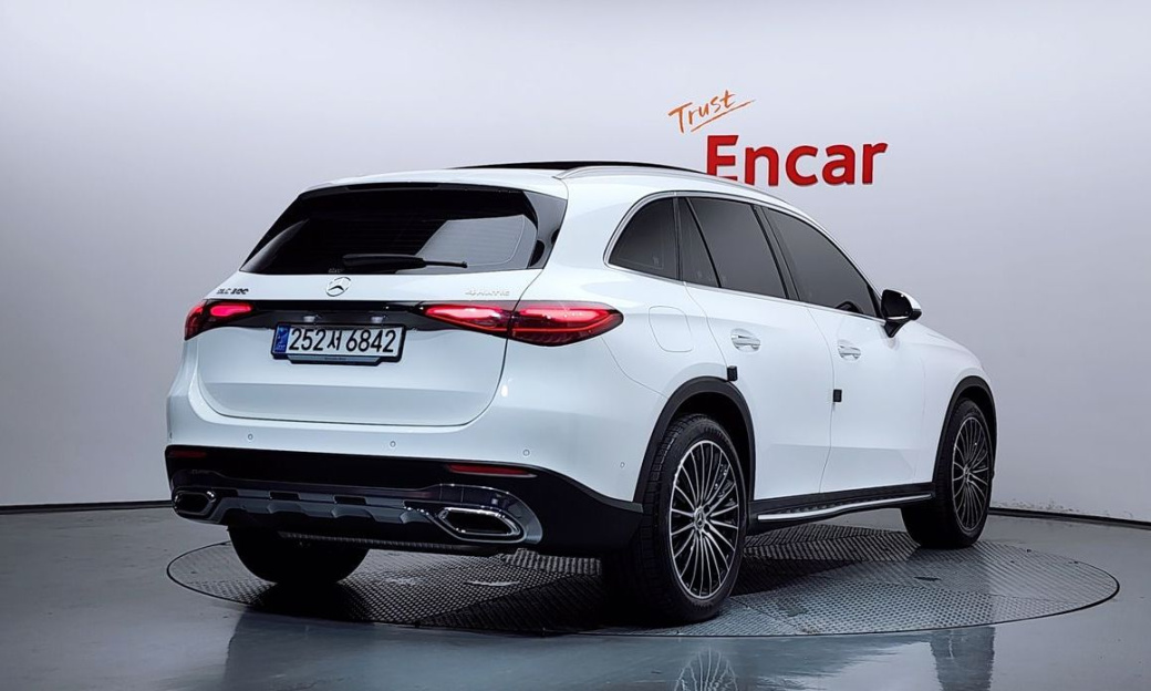 Mercedes-Benz GLC-Class GLC 300 4MATIC Avantgarde, 2025