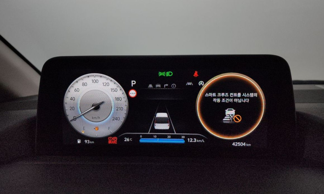 Hyundai Staria Lounge 9-Seater, 2025