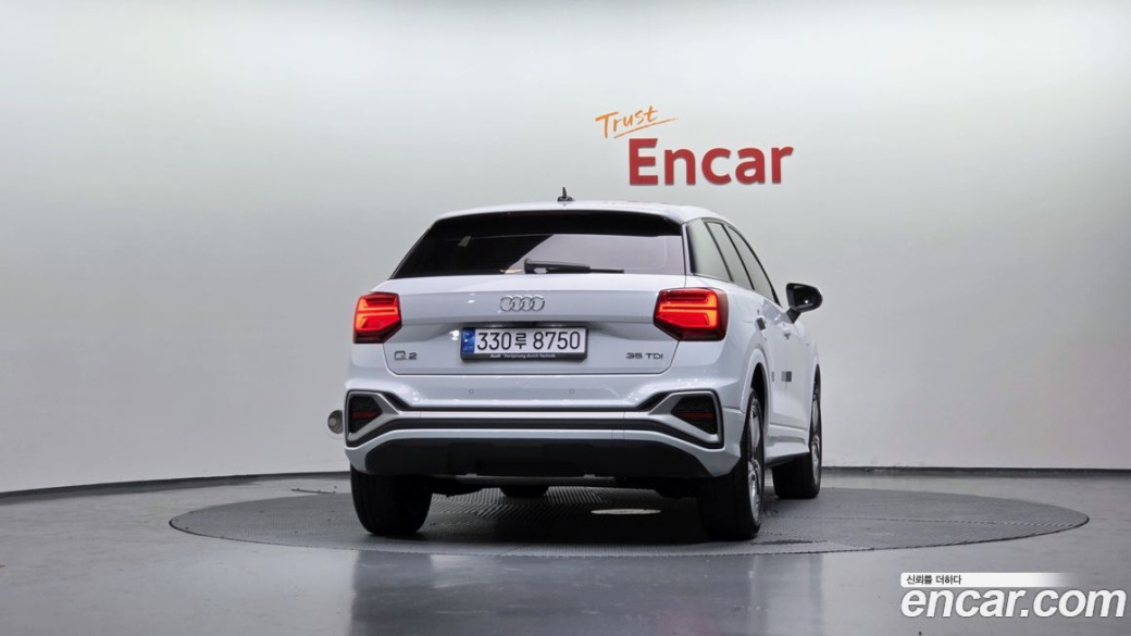 Audi Q2 35 TDI Premium, 2023