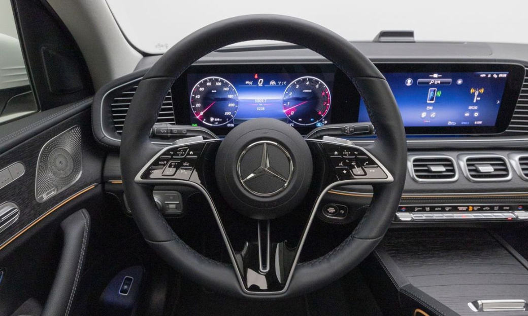 Mercedes-Benz GLE-Class GLE450 4MATIC, 2025