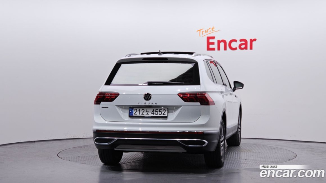 Volkswagen Tiguan 2.0 TSI Prestige, 2023