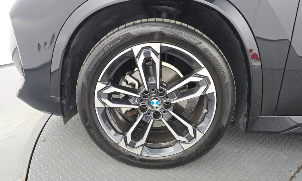 BMW X1 xDrive 20i M Sport, 2024