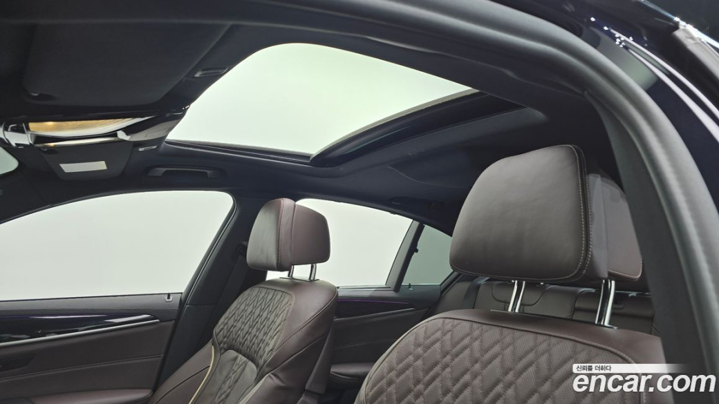 BMW 5-Series 530i M Sport Package, 2022