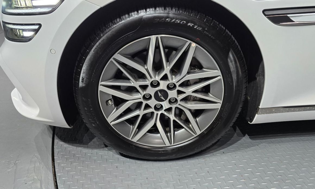Genesis G80 Gasoline 2.5 Turbo AWD, 2025