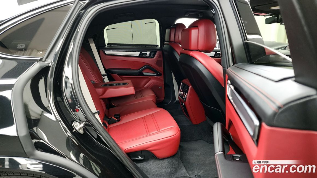 Porsche Cayenne 3.0 COUPE PLATINUM EDITION, 2023