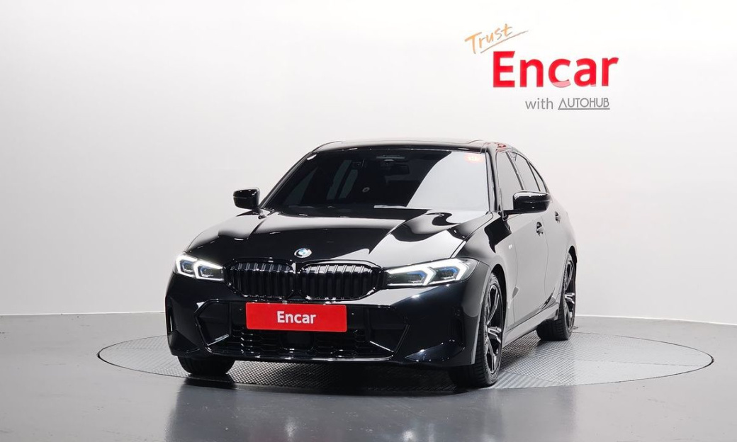 BMW 3-Series 320i M Sport, 2025