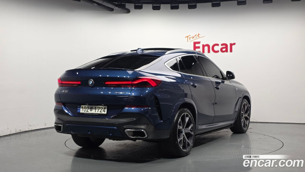 BMW X6 xDrive40i M Sport, 2023