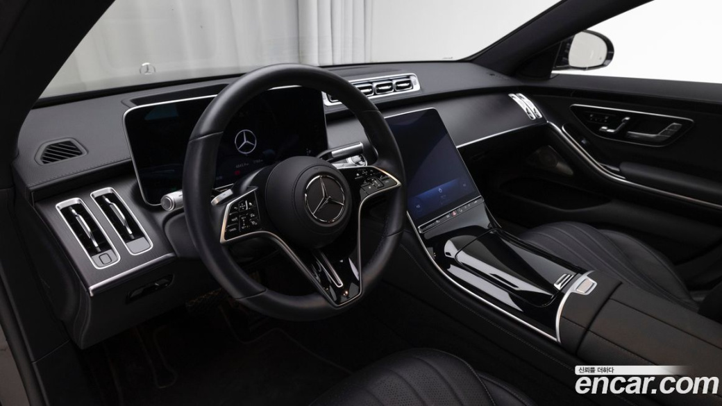 Mercedes-Benz S-Class S350 d 4MATIC, 2025