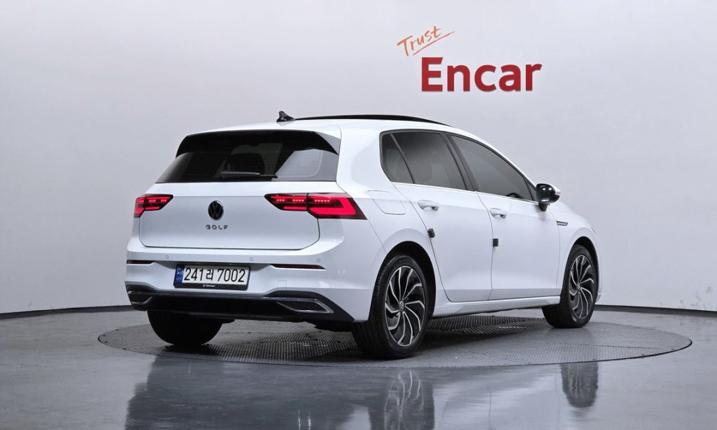 Volkswagen Golf 2.0 TDI Prestige, 2024