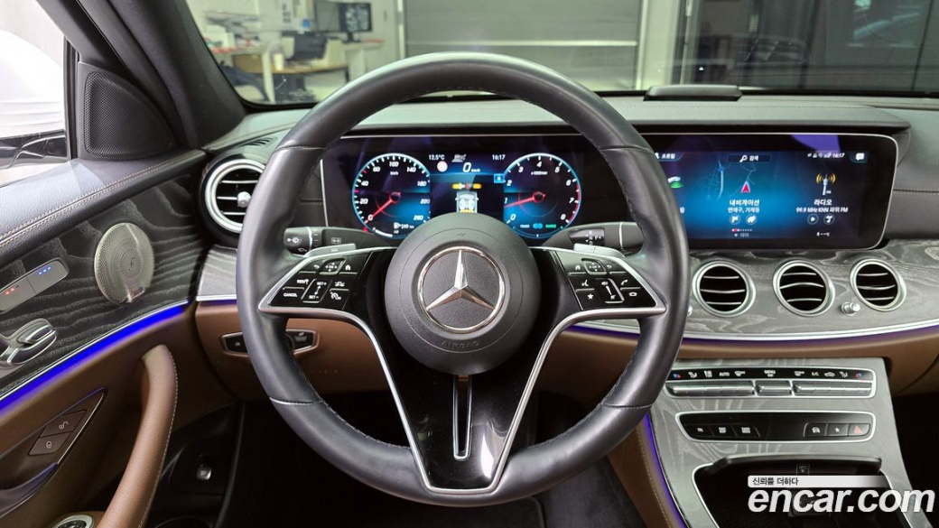Mercedes-Benz E-Class E350 4MATIC Avantgarde, 2022