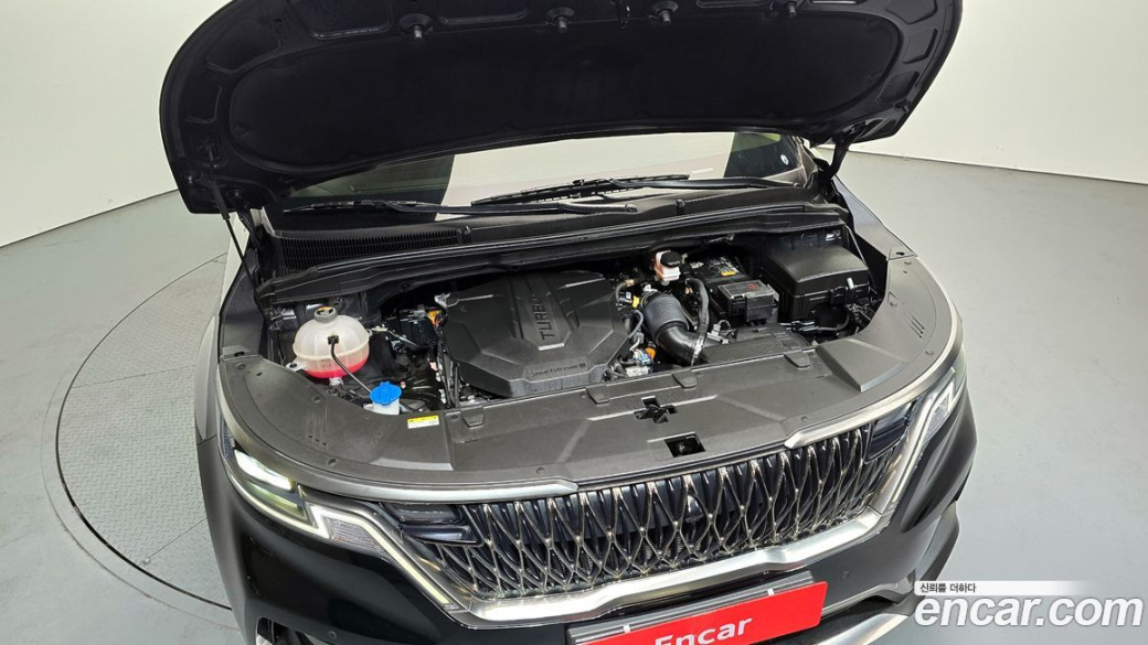 Kia Carnival 11-Seater Signature, 2023