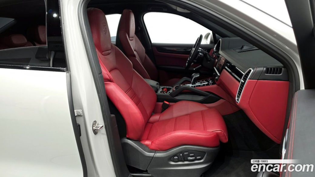 Porsche Cayenne 3.0 Coupe, 2022