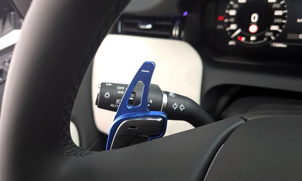 Land Rover Discovery Sport P250 Dynamic SE, 2025
