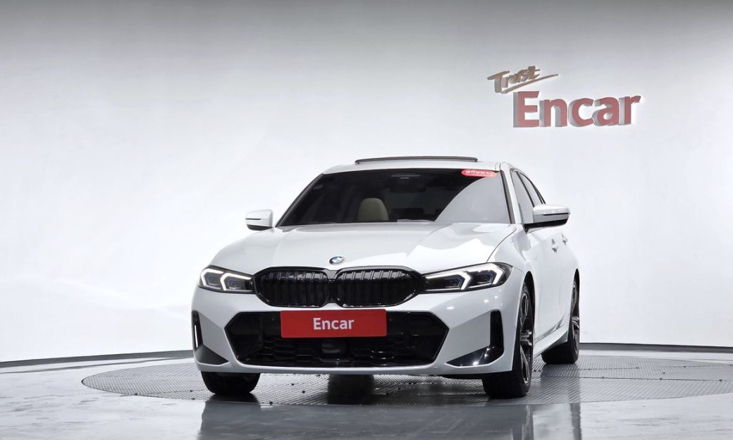 BMW 3-Series 320i M Sport, 2024
