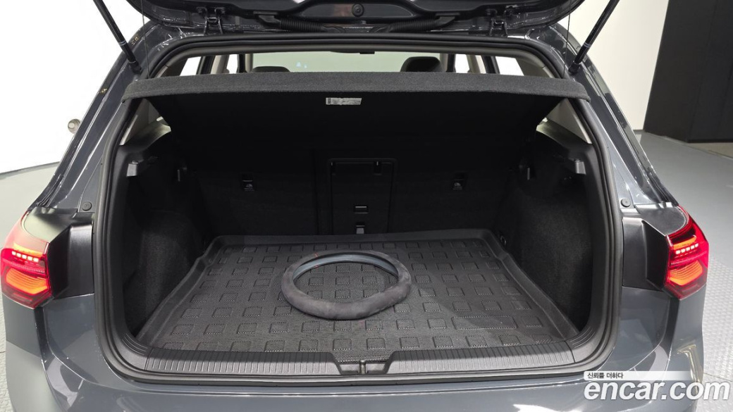 Volkswagen Golf 2.0 TDI Prestige, 2023