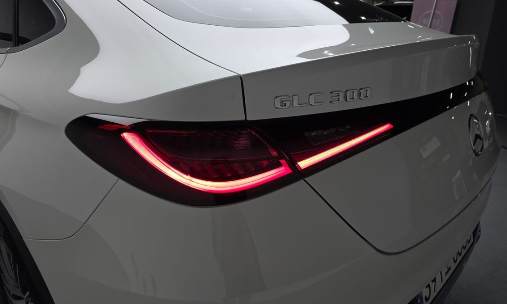 Mercedes-Benz GLC-Class GLC300 4MATIC Avnatgarde Coupe, 2025