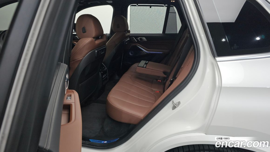 BMW X5 M50i, 2022