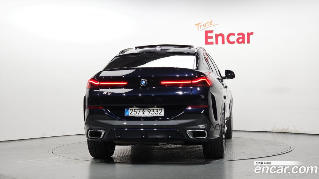 BMW X6 xDrive40i M Sport, 2025