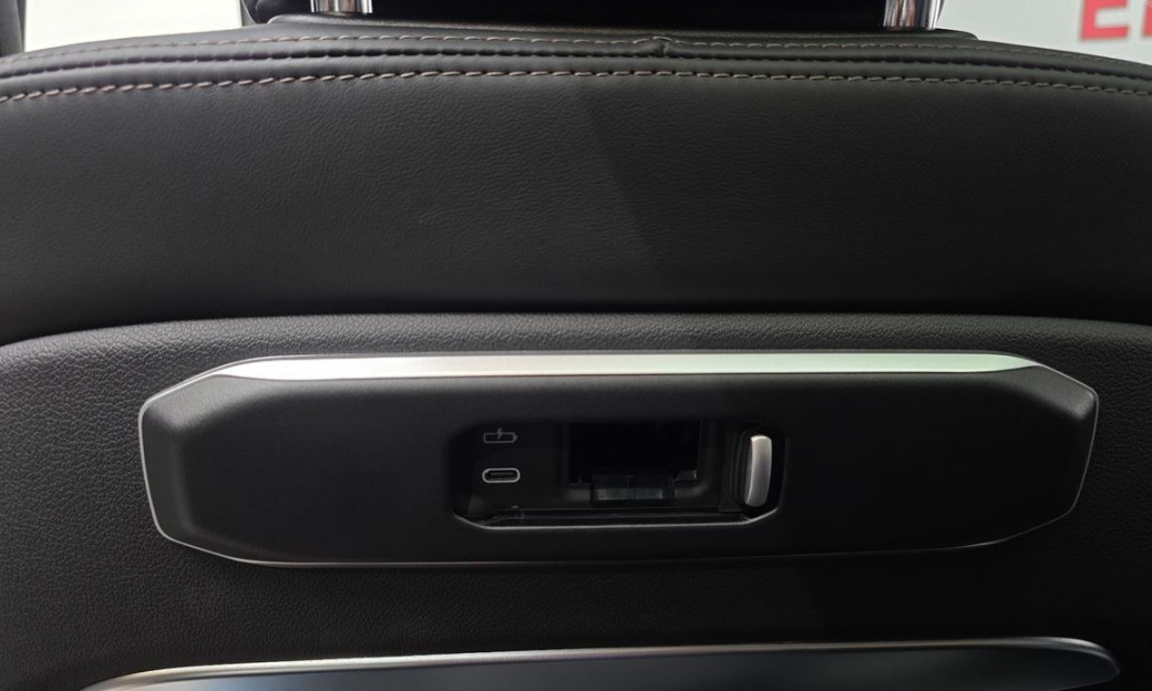 BMW X7 xDrive 40i Design Pure Excellence 6-Seater, 2024