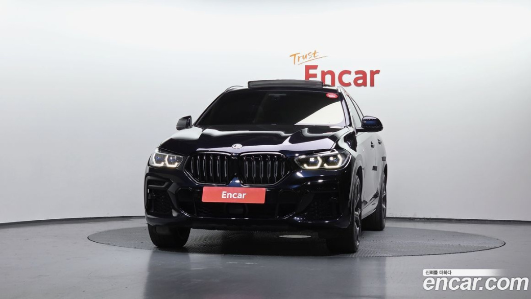 BMW X6 xDrive40i M Sport, 2022