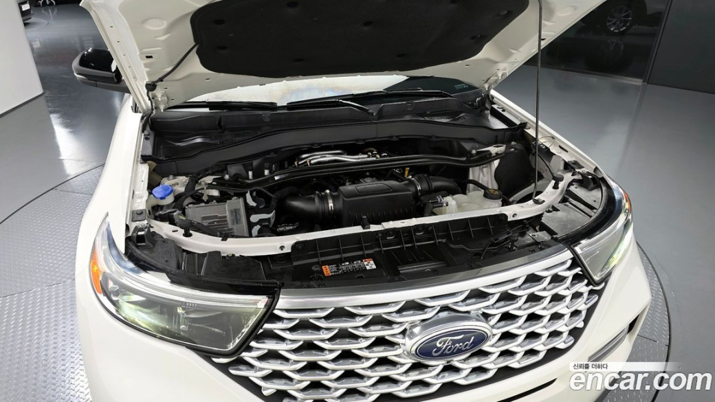 Ford Explorer 3.0 Platinum 4WD, 2022