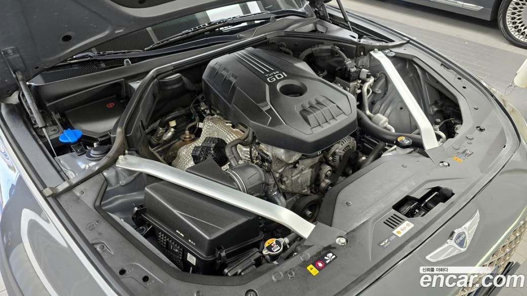 Genesis G70 Gasoline 2.0T 4WD, 2022