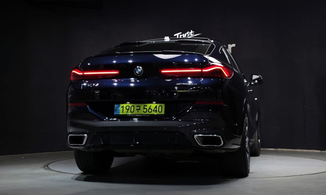 BMW X6 xDrive30d M Sport, 2024