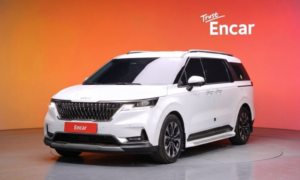 Kia Carnival 9-Seater Signature, 2023
