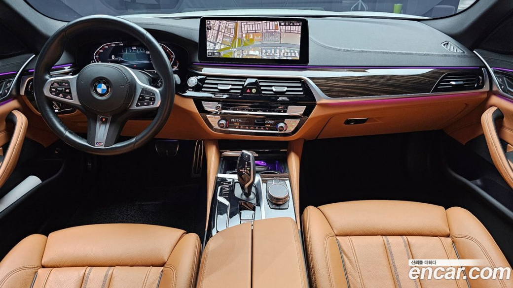 BMW 5-Series 520i M Sport, 2022