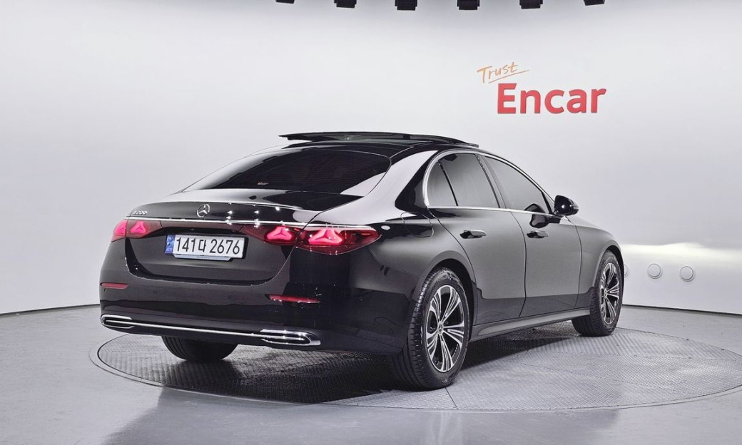 Mercedes-Benz E-Class E200 Avantgarde, 2025
