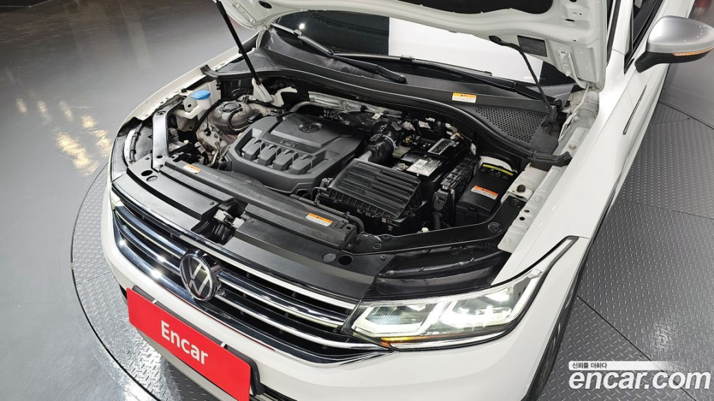 Volkswagen Tiguan 2.0 TSI Prestige, 2023