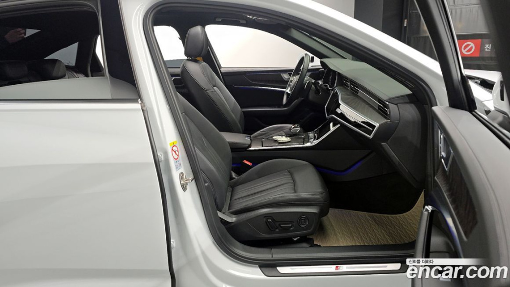 Audi A6 45 TFSI Premium, 2023