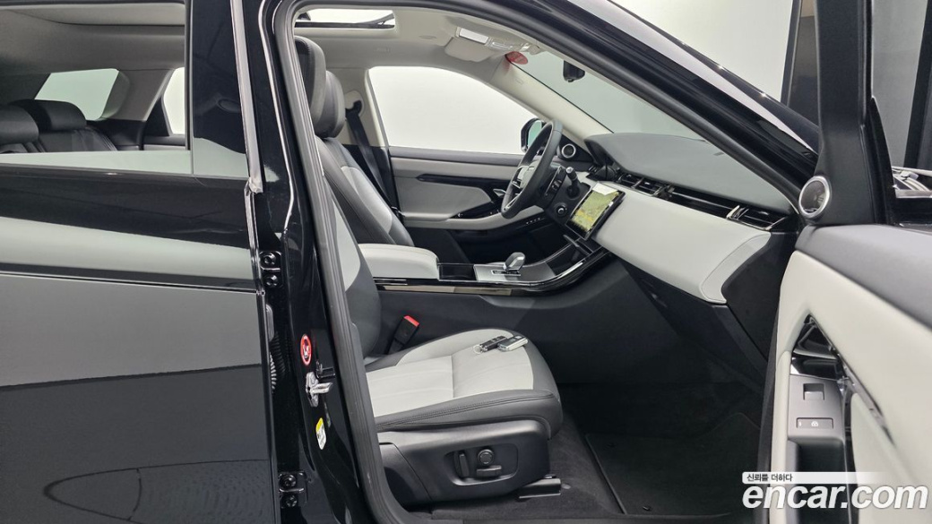 Land Rover Range Rover Evoque P250 Dynamic SE, 2024