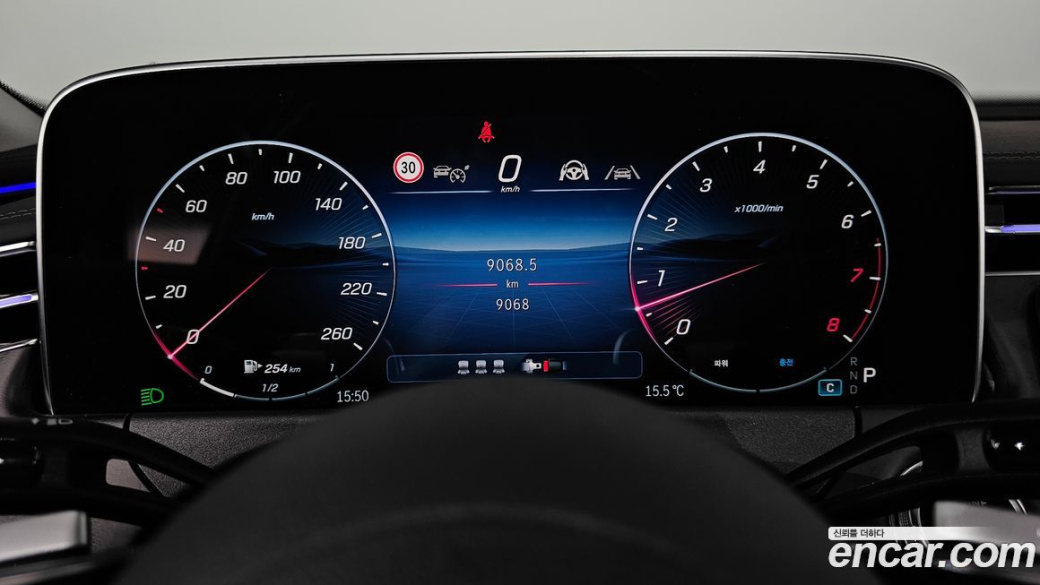 Mercedes-Benz E-Class E200 Avantgarde, 2025