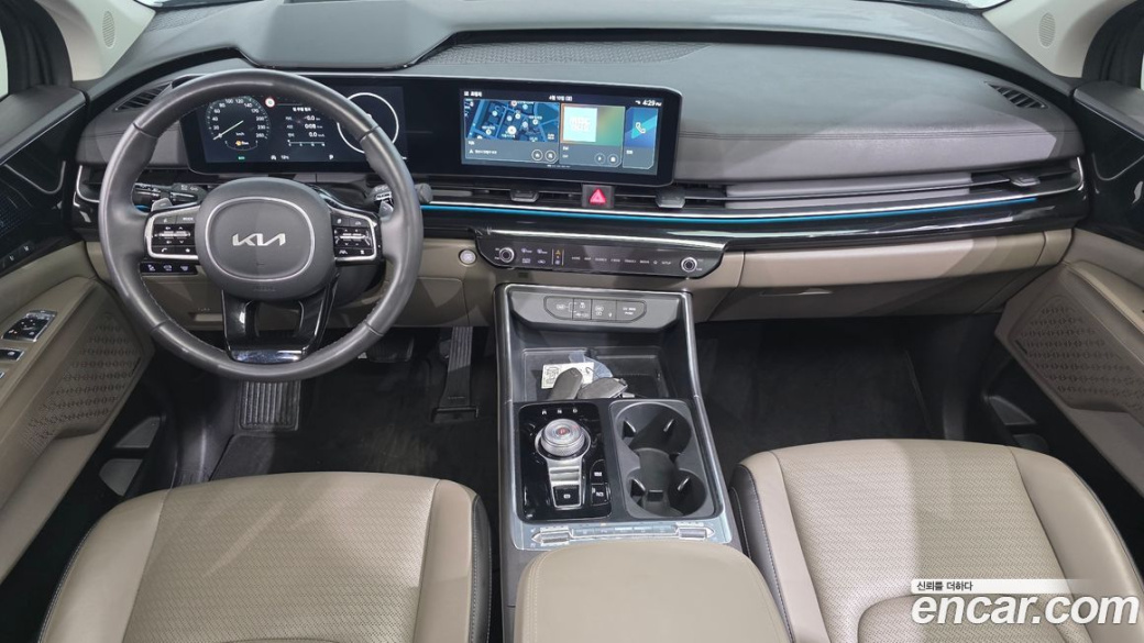 Kia Carnival 9-Seater Gravity, 2025