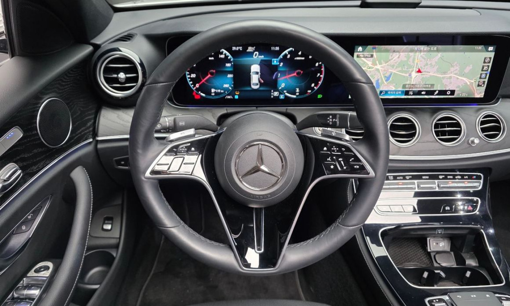 Mercedes-Benz E-Class E250 Avantgarde, 2022