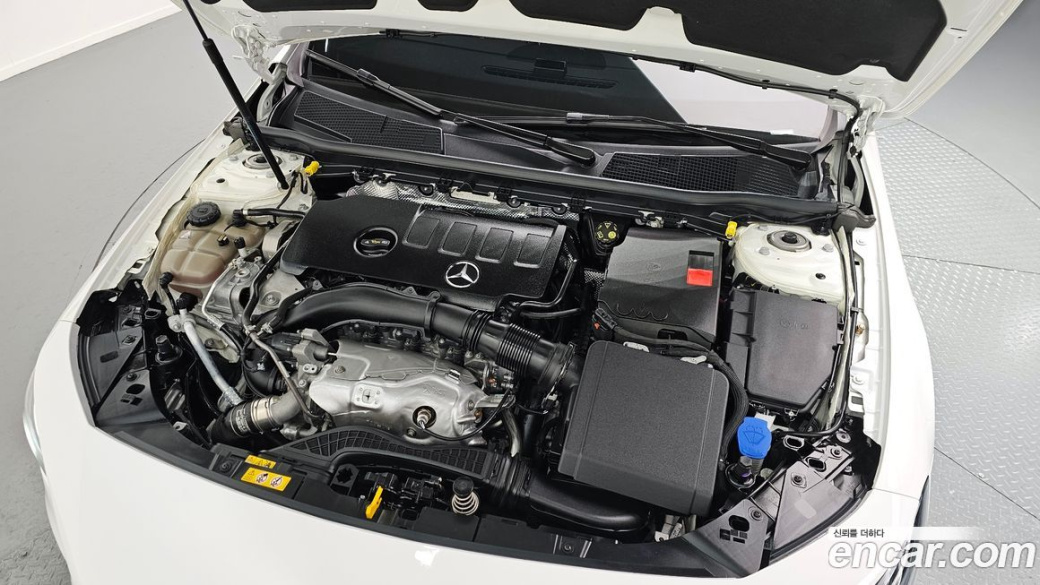 Mercedes-Benz CLA-Class CLA250 4MATIC, 2023