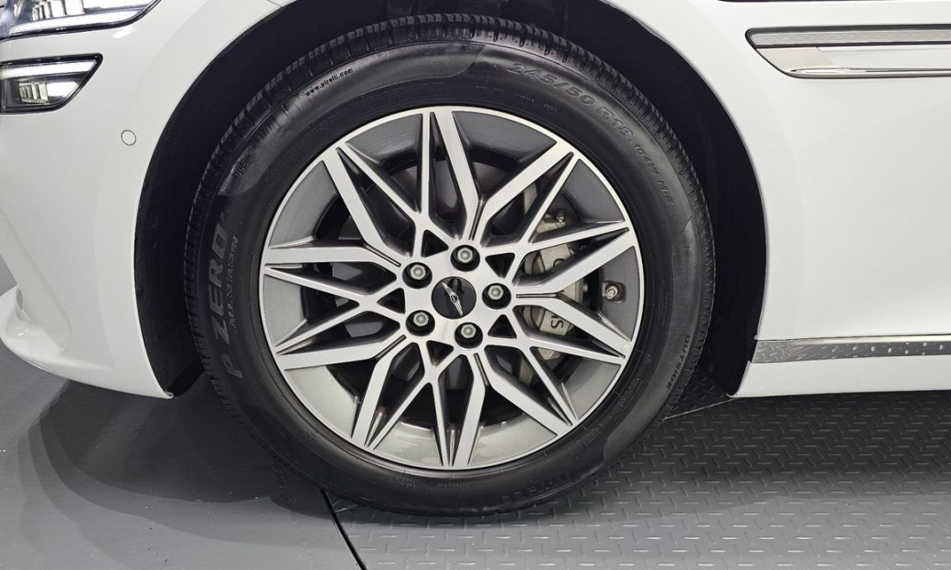 Genesis G80 Gasoline 2.5 Turbo 2WD, 2025
