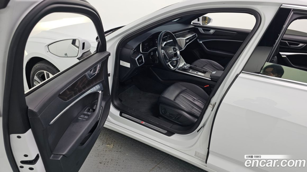 Audi A6 45 TFSI Premium, 2022