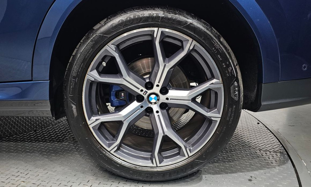 BMW X6 xDrive40i M Sport, 2023