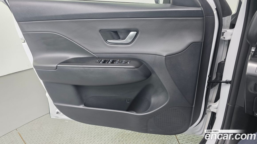 Hyundai Kona Gasoline 2.0 2WD, 2023