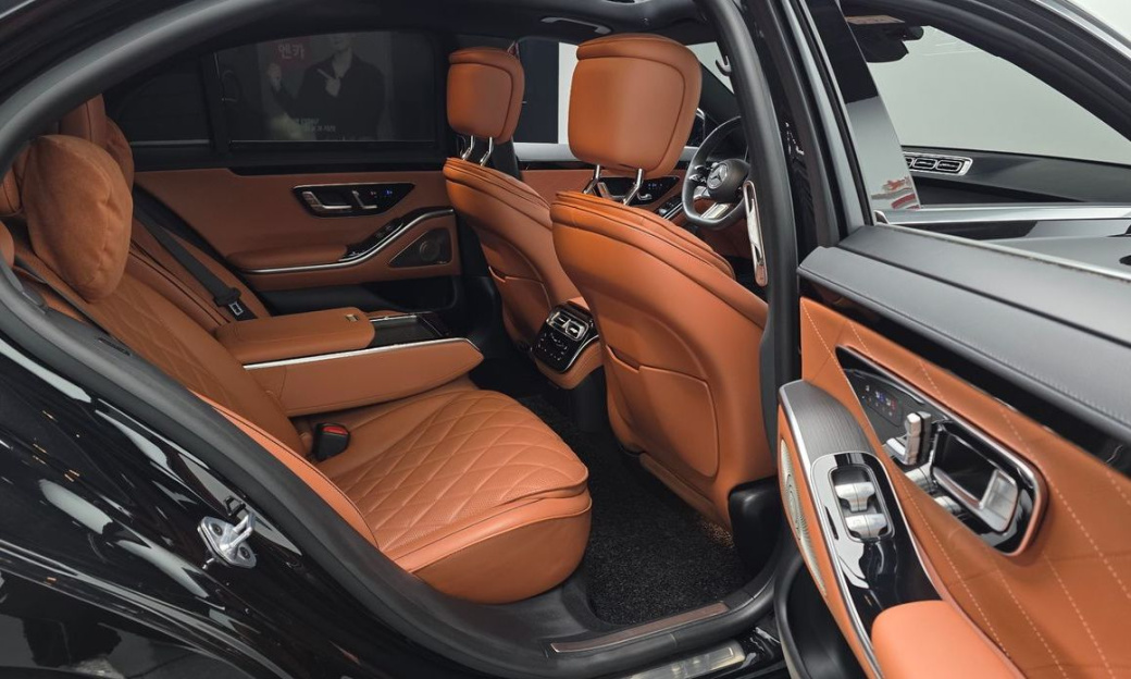 Mercedes-Benz S-Class S400 d 4MATIC, 2023