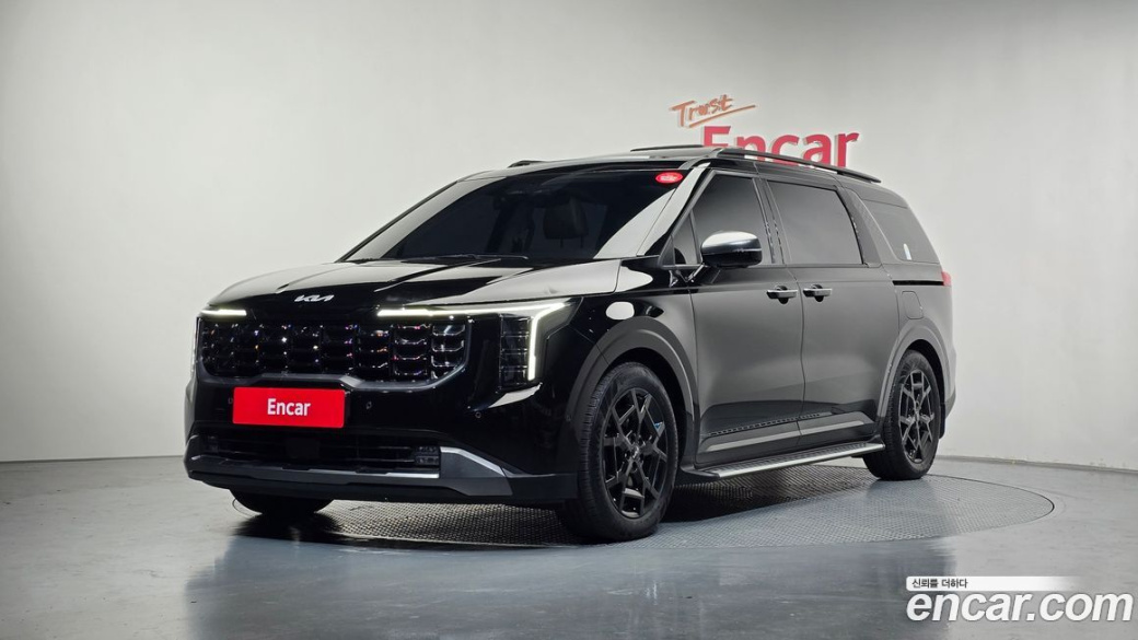 Kia Carnival 7-Seater Gravity, 2025