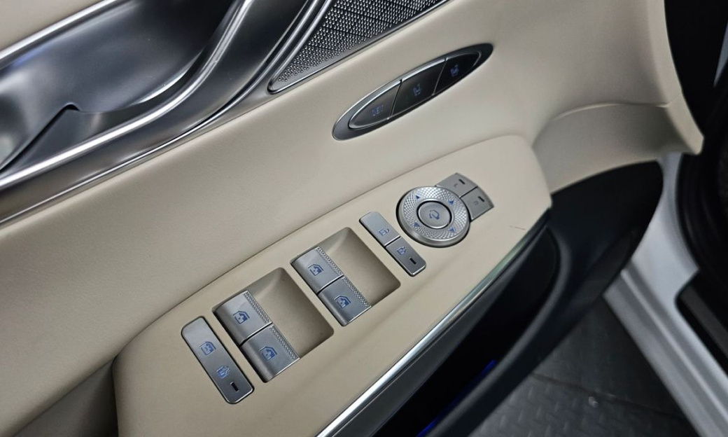 Genesis GV70 2.5T Gasoline 2WD, 2022