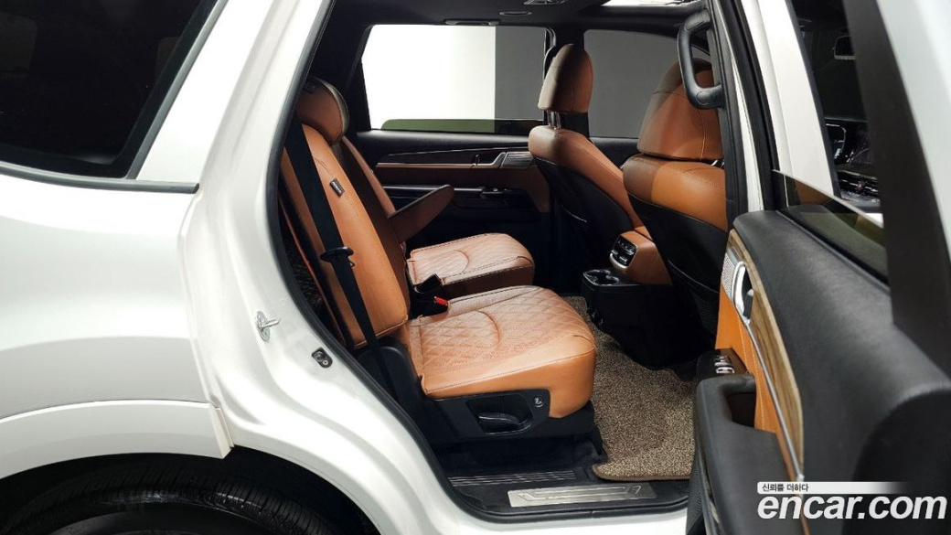 Kia Mohave Diesel 3.0 4WD 6-Seater, 2023