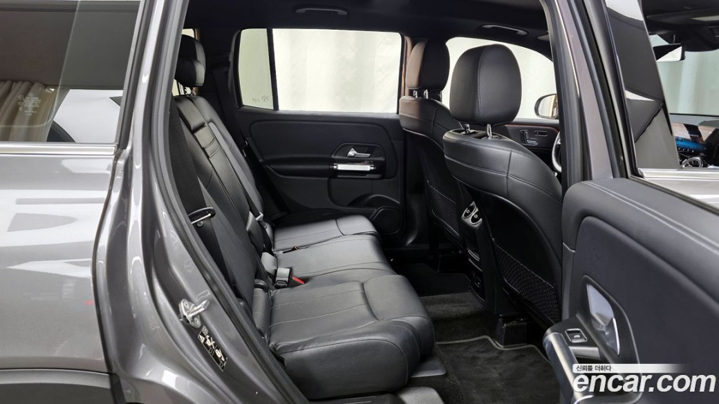 Mercedes-Benz GLB-Class GLB220, 2021