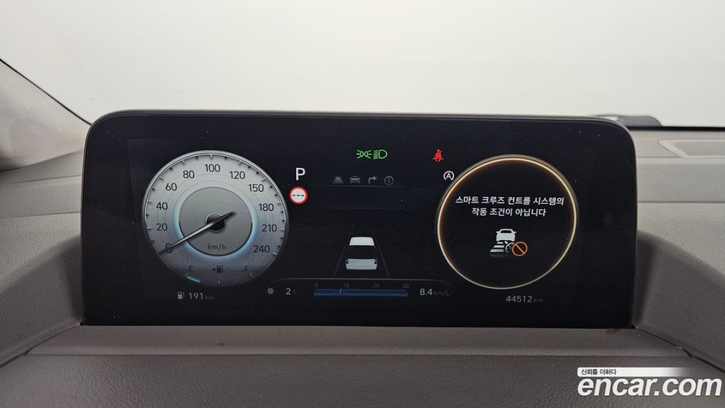 Hyundai Staria 4WD Lounge 7-Seater, 2023