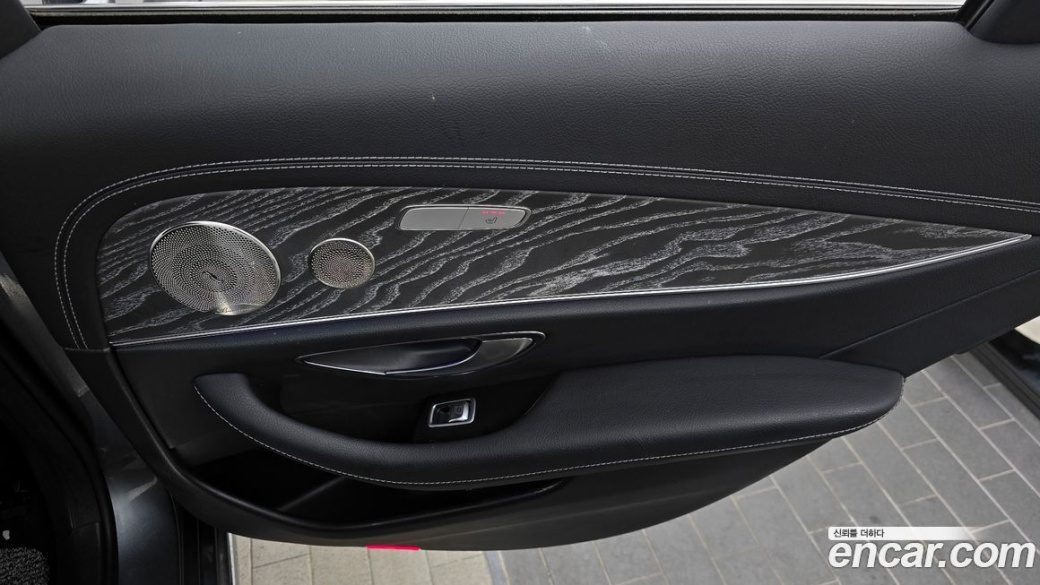 Mercedes-Benz E-Class E350 4MATIC Exclusive, 2023