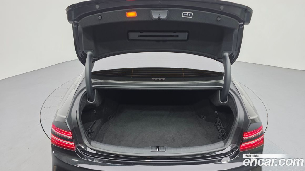 Genesis G80 Gasoline 2.5 Turbo AWD, 2025
